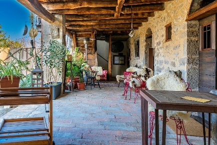 Foto Villa singola in VIA CASTELLO, Ponteranica di 414 m² con 10 locali