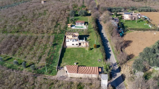 Foto Villa singola in Strada Provinciale Caprolatta Secondo Tronco,