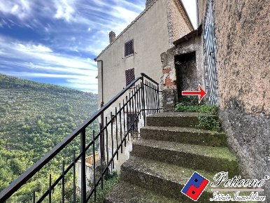 Foto Appartamento in Via del popolo, Lenola di 60 m² con 4 locali