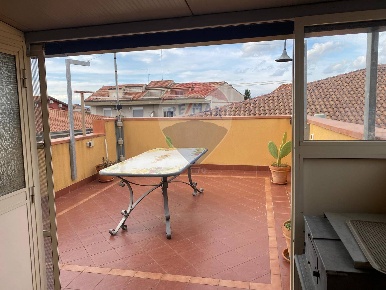 Foto Appartamento in Via Antonino Tripoli, Camporotondo Etneo di 180 m²