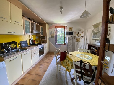 Foto Appartamento in Via due giugno, Passignano sul Trasimeno Centro