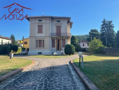 Foto Villa singola in via nazionale, Coreglia Antelminelli di 300 m²