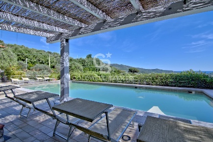 Foto Appartamento in Via Solana, Campo nell'Elba di 76 m² con 2 locali