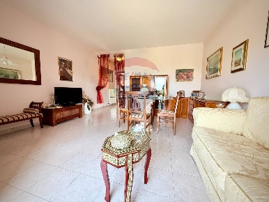 Foto Villa a schiera a Miglianico di 136 m² con 6 locali in vendita