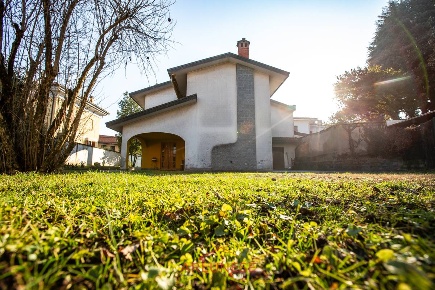 Foto Villa singola in Garibaldi, Santo Stefano Ticino di 230 m² in vendita