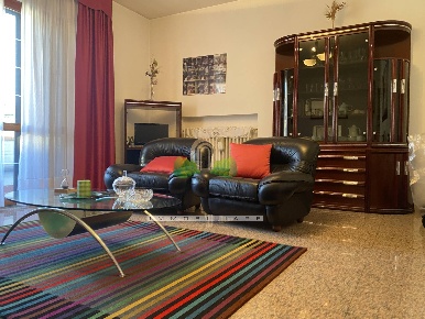 Foto Appartamento in via Nazionale, Sant'Omero di 175 m² con 5 locali