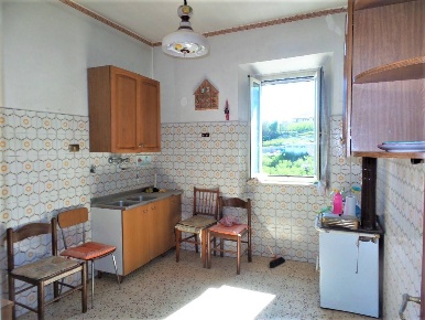 Foto Appartamento in via Cavour, Caprarola di 81 m² con 4 locali in vendita