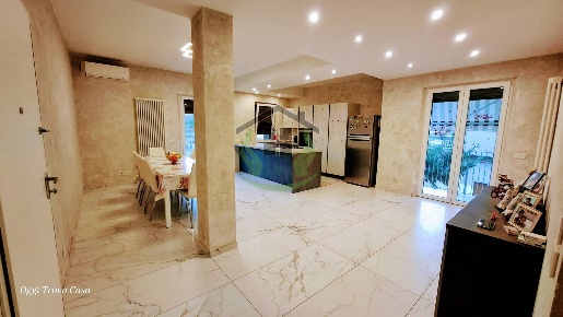 Foto Appartamento in Via Salaria, Monsampolo del Tronto di 180 m²