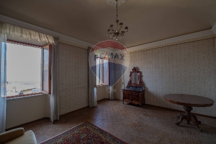 Foto Appartamento in Corso Mazzini, Arcevia di 180 m² con 8 locali