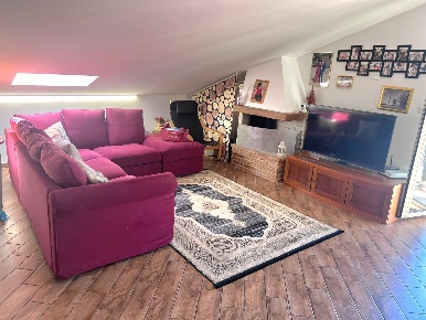 Foto Appartamento in Via Umbria, Manoppello di 80 m² con 4 locali