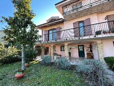 Foto Villa unifamiliare in contrda fonte abeceto, Ripatransone di 360 m²