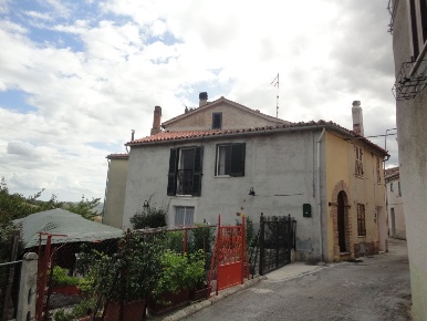 Foto Appartamento in frazione prosano, Arcevia di 110 m² con 5 locali