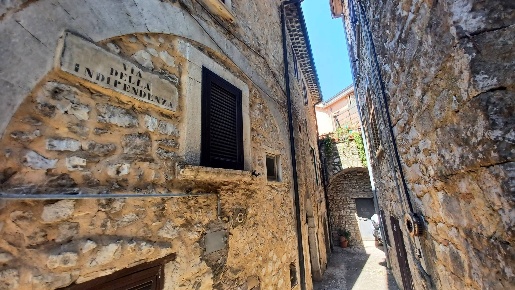 Foto Appartamento in Via Indipendenza, Amaseno di 65 m² con 4 locali
