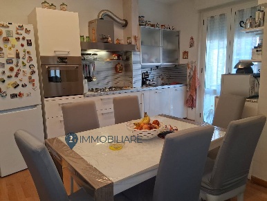 Foto Appartamento in Via Argine, Ameglia Centro di 115 m² con 4 locali