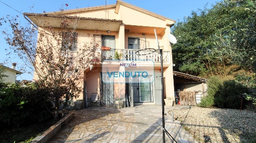 Foto Villa singola in Via Olevano, Cava Manara di 210 m² con 6 locali