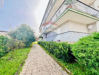 Foto Appartamento in Corso Umberto I, Alvignano di 145 m² con 4 locali