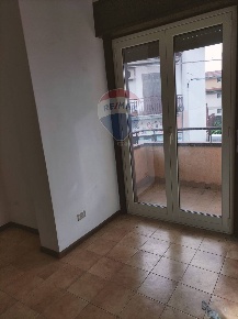 Foto Appartamento in via Roma, Camporotondo Etneo di 158 m² con 5 locali