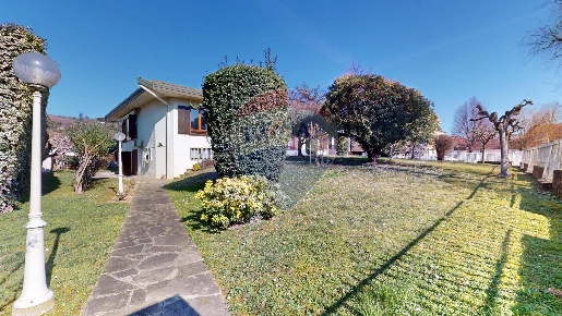 Foto Villa singola a Sossano di 250 m² con 9 locali in vendita
