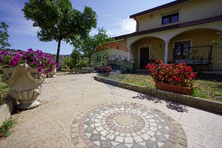 Foto Villa singola in C.da Clementi, Castel Frentano di 284 m² in vendita