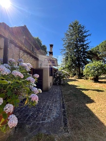 Foto Villa singola a Bassano Romano di 198 m² con 6 locali in affitto