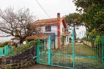 Foto Villa singola in querciarena, Piedimonte Etneo di 230 m² con 6 locali