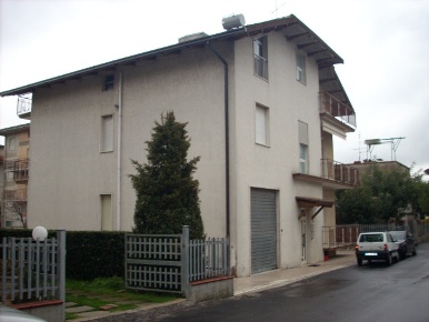 Foto Appartamento in Via Canova, Monsampolo del Tronto di 200 m² in vendita