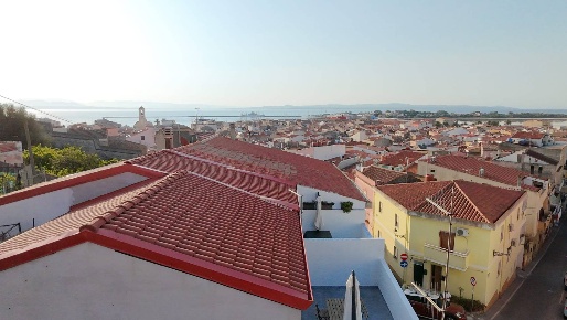 Foto Appartamento in Salita Rombi, Carloforte di 100 m² con 3 locali