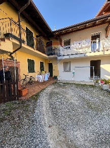 Foto Appartamento in via ticino, Varallo Pombia di 85 m² con 2 locali