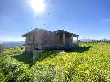 Foto Villa singola in Contrada Montalfano, Cupello di 350 m² con 9 locali