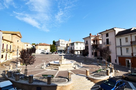 Foto Appartamento a Nereto di 93 m² con 4 locali in vendita