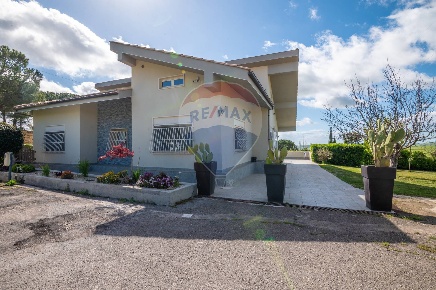 Foto Villa singola in Contrada Poggio Impiso, Vizzini di 252 m² in vendita