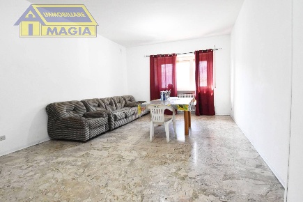 Foto Appartamento a Monsampolo del Tronto di 140 m² con 5 locali in vendita
