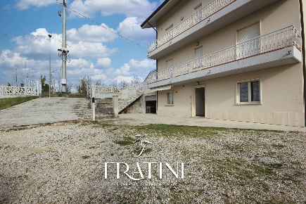 Foto Appartamento in Via per Teramo, Civitella del Tronto Centro di 125 m²