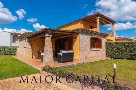 Foto Villa a schiera in Via La Canna, San Teodoro di 147 m² con 3 locali