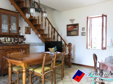 Foto Appartamento in Via  Vernone, Monte San Biagio di 179 m² con 5 locali