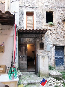 Foto Appartamento in Via Sanuario del Colle, Lenola di 50 m² con 2 locali