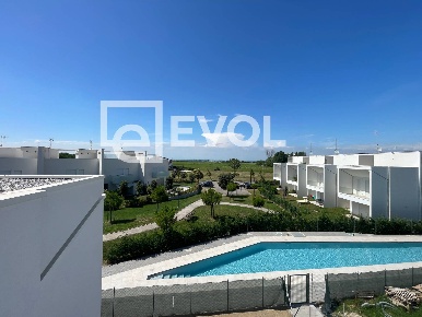 Foto Villa a schiera in viale Europa, Lignano Sabbiadoro di 247 m²