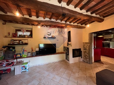 Foto Appartamento a Bagni di Lucca di 145 m² con 5 locali in vendita