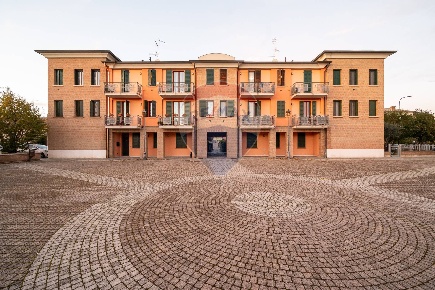 Foto Appartamento in Piazza Artemide, Boretto di 97 m² con 4 locali