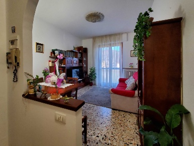 Foto Appartamento in via Marconi, Capolona di 90 m² con 5 locali in vendita