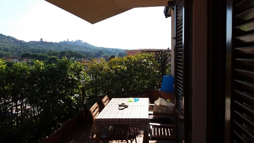 Foto Appartamento a Uzzano di 100 m² con 5 locali in vendita