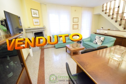 Foto Villa a schiera in Giovanni Pascoli, Ornago di 176 m² con 4 locali