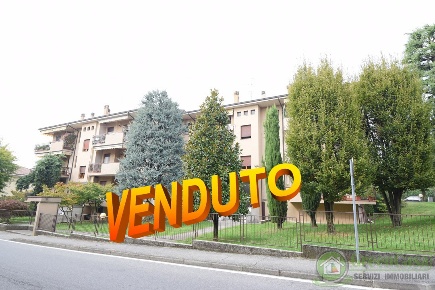 Foto Appartamento in vittorio emanuele, Ornago di 95 m² con 3 locali