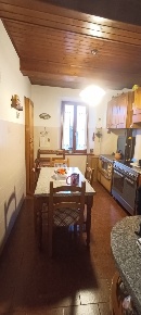 Foto Appartamento a Abbadia San Salvatore di 100 m² con 7 locali in vendita