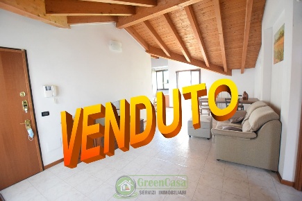 Foto Appartamento in via c. alberto dalla chiesa, Ornago di 93 m²