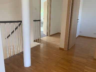 Foto Appartamento a Egna di 147 m² con 5 locali in vendita