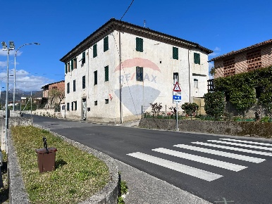 Foto Appartamento in Via di Coreglia, Coreglia Antelminelli di 200 m²