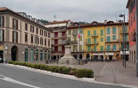 Foto Appartamento in Via Crodarolo Sarnico, Sarnico in vendita