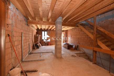 Foto Casa indipendente a Povegliano di 160 m² con 5 locali in vendita