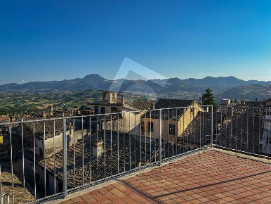 Foto Appartamento a Cupramontana di 224 m² con 3 locali in vendita